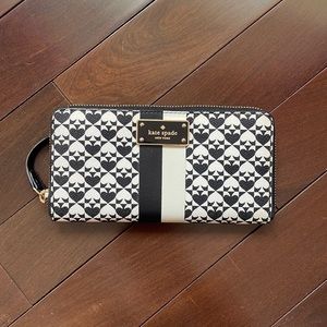 Kate Spade Wallet (NWOT)